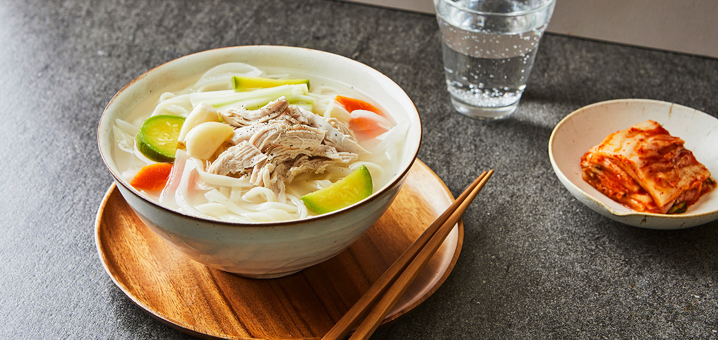 닭칼국수